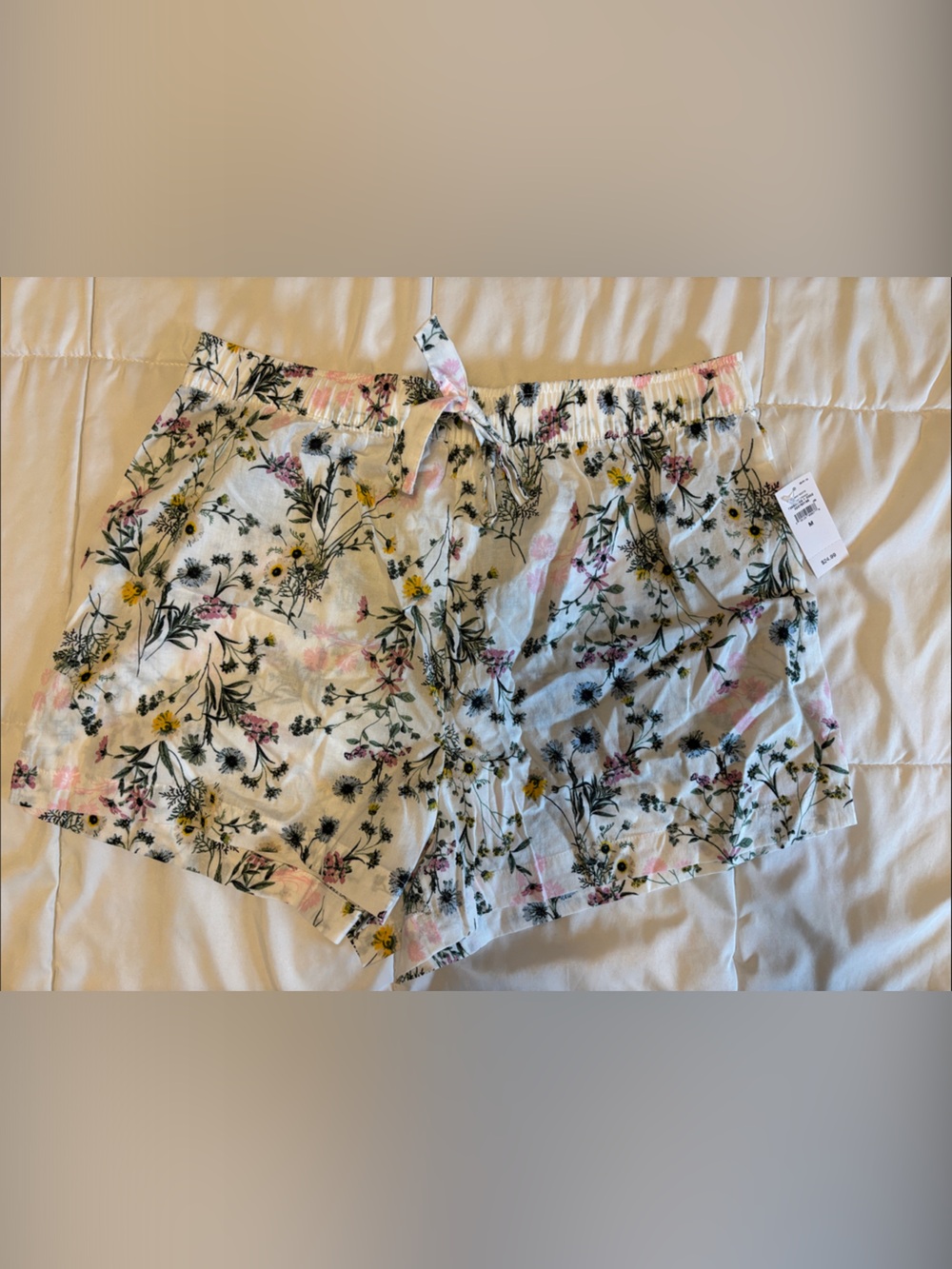 GAP White Floral Women's Pajama Shorts with Pink & Yellow Flowers